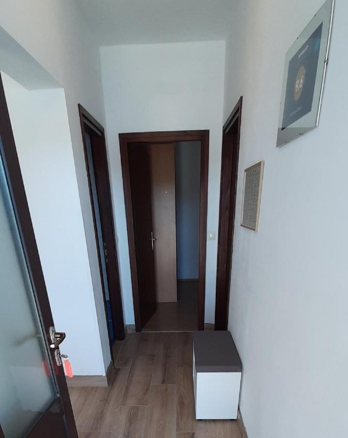 Apartment Classic Zrnovo Exterior foto